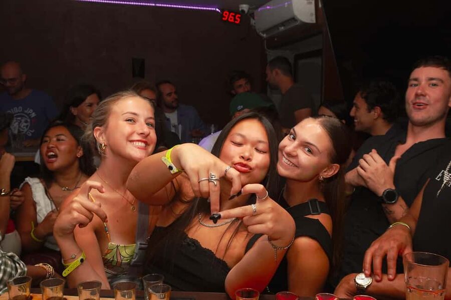 Nice: Orange Bar Crawl with 5 Free Shots & VIP Club Entry - The meet-up at AKATHOR on Cr Saleya: arrive during the window