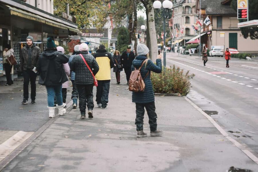 Nice : Private Walking Tour with a Local - Meeting point, pickup options, and comfortable shoes