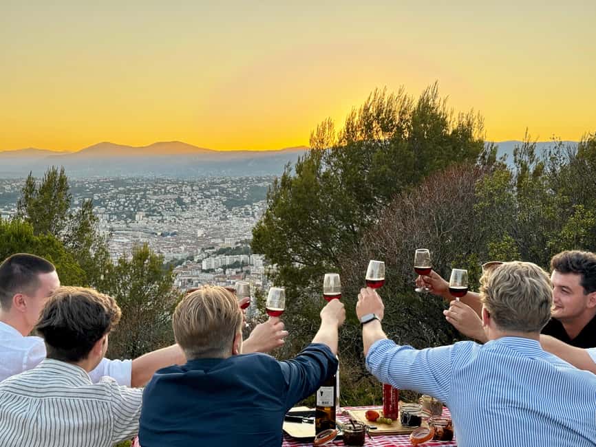 Nice: Sunset & Wine Tasting in a historic Land Rover - A 1995 Defender is the right tool for Nice’s hills