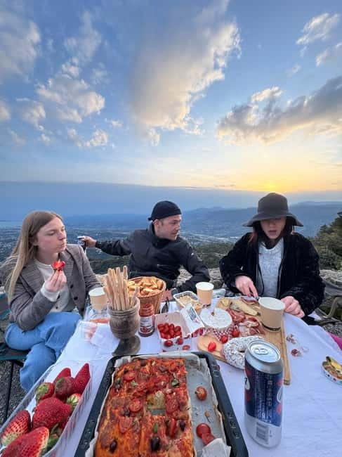 Nice: Sunset & Wine Tasting in a historic Land Rover - Price and value: is $76 actually fair for what you get?