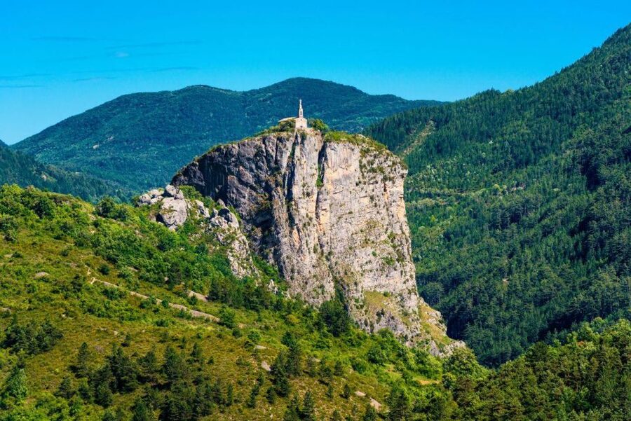 Nice: The Gorges du Verdon and Ste Croix Lake Full-Day Tour - Sainte-Croix Lake water time: swimming and electric-boat options