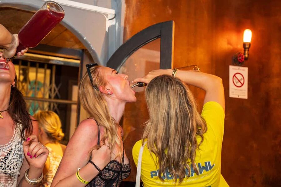 Nice : Yellow Pub Crawl - Social Bars, Games & Meet People - Pricing thoughts: when $29 feels like a bargain