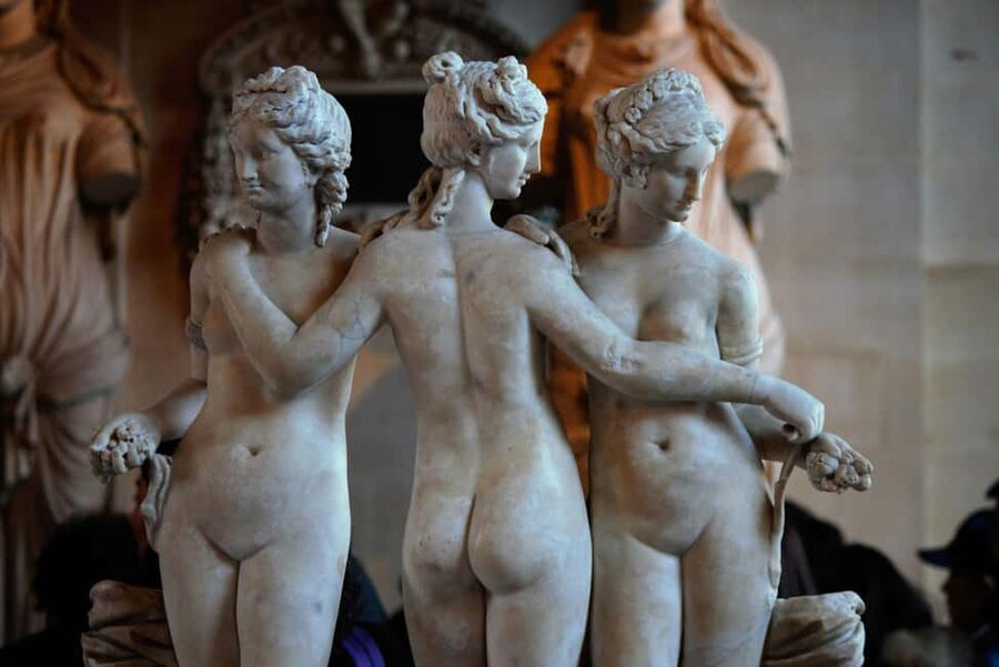 Night at the Louvre Museum: 6-people Max Guided Exploration - How the Guide Makes the Art Click (and Actually Enjoyable)
