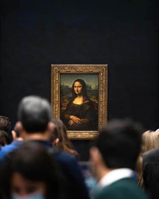 Night at the Louvre Museum: 6-people Max Guided Exploration - Comfort and Accessibility: Stairs Can Be the Make-or-Break
