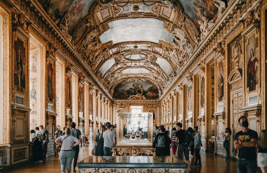 Night at the Louvre Museum: 6-people Max Guided Exploration - What You’ll See Most Likely: Sculptures, Paintings, and Ancient Wonders