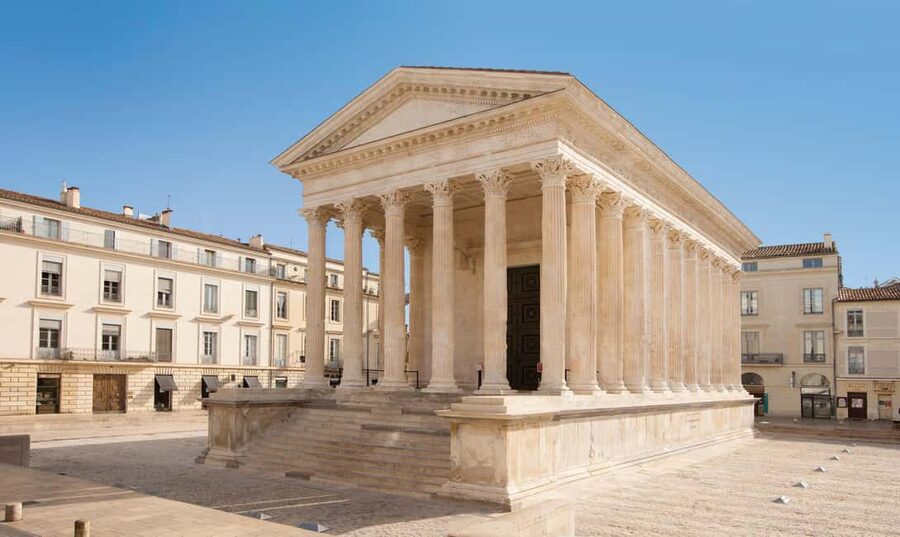 Nimes: Private Walking Tour of the Historical Center - Maison Carrée: the Roman temple that still looks recent