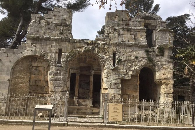 Nimes, Uzes & Pont du Gard Small Group FULL DAY Tour from Avignon - Medieval garden and the tower climb: where the views make sense