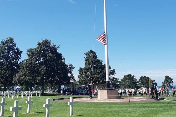 Normandy American D-Day Experience - Group tour from Bayeux - Omaha Beach Walk: What to Do With Your 15 Minutes