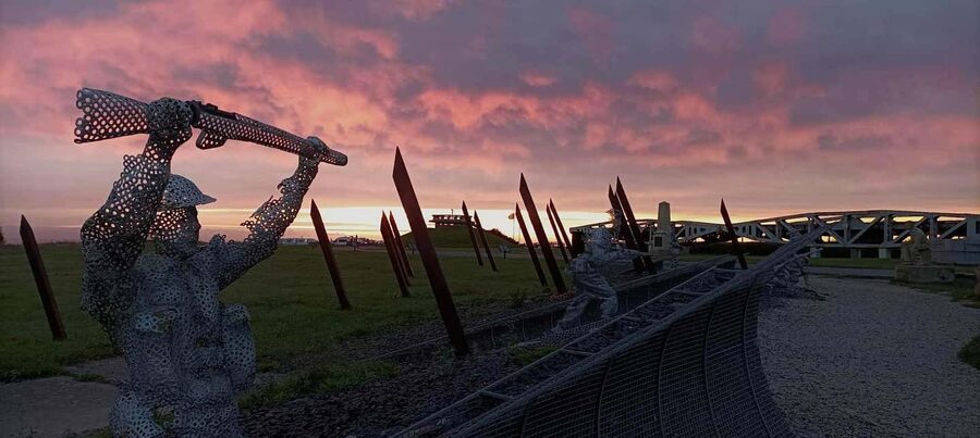 Normandy: Explore The Historical sites of D-Day - A smooth, focused D-Day day on the Normandy coast