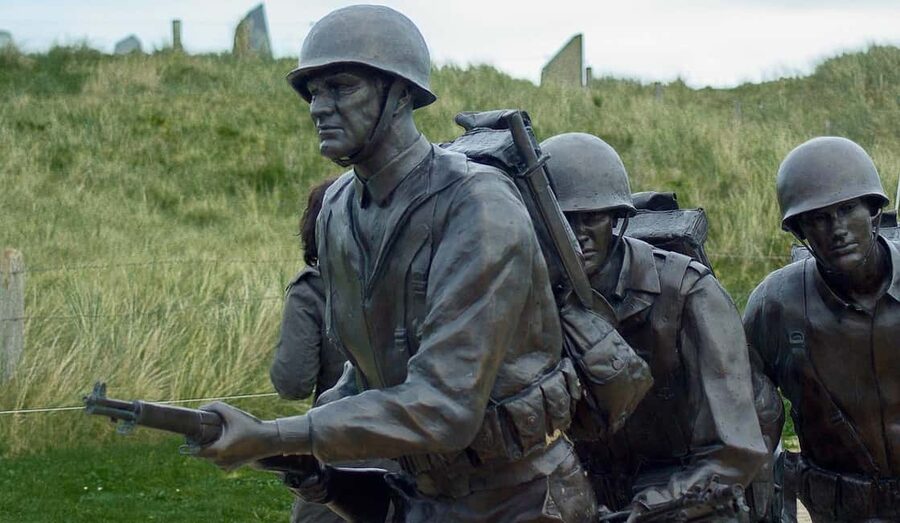 Normandy: Explore The Historical sites of D-Day - Colleville-sur-Mer American Cemetery: where the day sets its tone