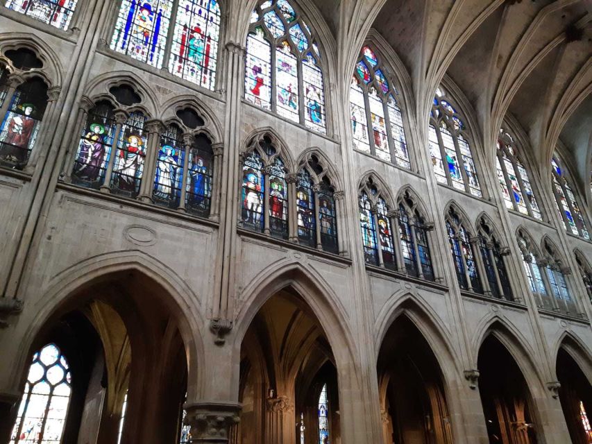 Notre-Dame Cathedral Private tour - Arriving at the meeting point on Île de la Cité