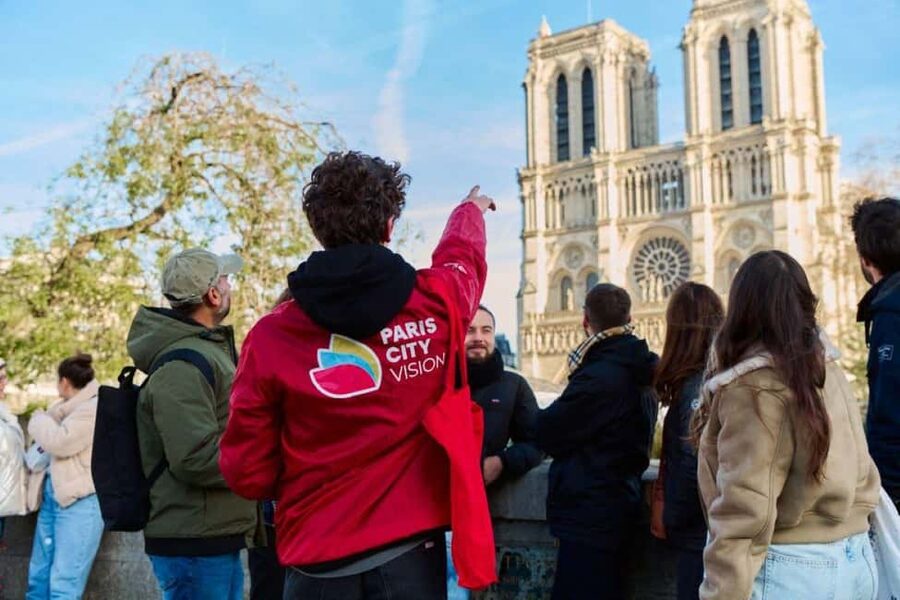 Notre Dame Cathedral :Reserved Access, Cruise & Outside Tour - Timing breakdown: how to spend your 3 hours without stress