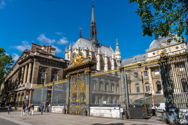 Notre Dame Guided Tour with Access to the Cathedral - What to watch for: photography rules, group flow, and the no-tower reality