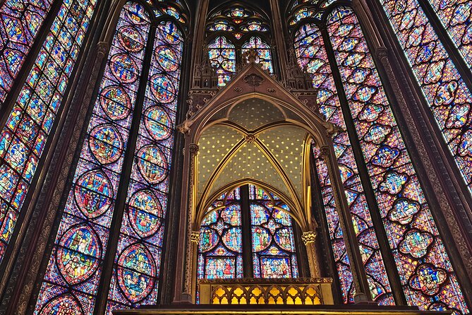 Notre Dame Outdoor Walking Tour and Entrance to Sainte Chapelle - Guides like June, Nick, and Elizabeth: why the best part is the walking talk