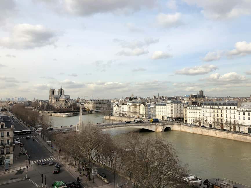 Notre-Dame Tour with Host or AudioGuide + Optional Cruise - Key points to know before you go