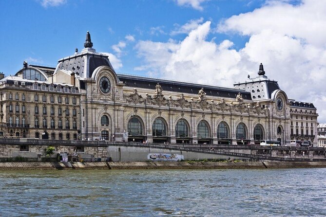 Orsay Museum - Exclusive Guided Tour (Reserved Entry Included) - Musée d’Orsay in a Beaux-Arts train station, with a guide to keep it sane