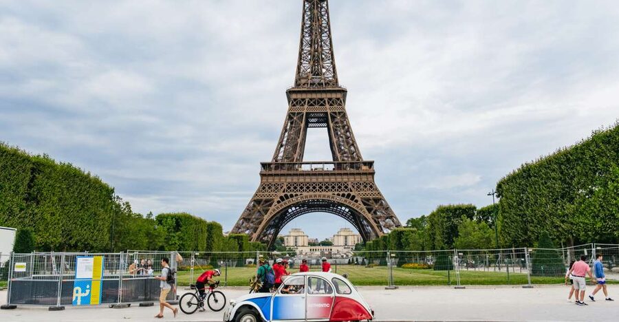 Paris: 1-Hour Vintage Citroen 2CV Tour - Why a Citroen 2CV changes the way you see Paris