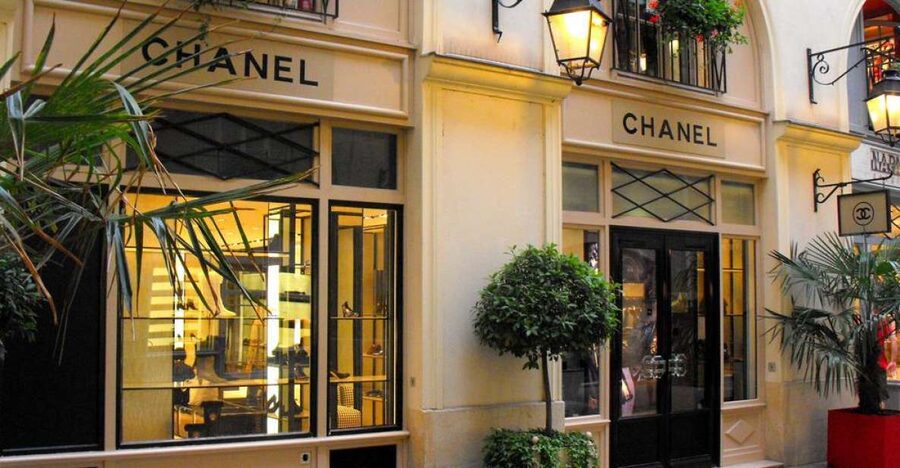 Paris 1h30-Hour Perfume Walking Tour - How you learn to describe scents like a real shopper