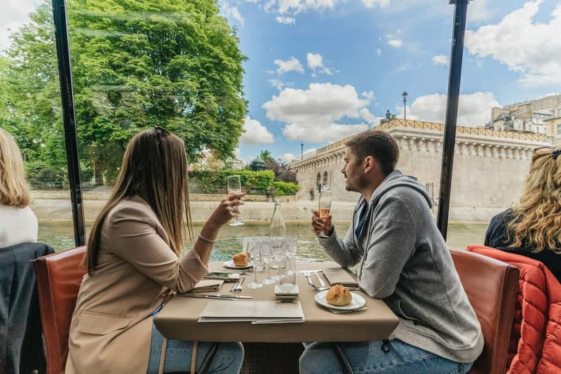 Paris: 2-Hour River Seine Lunch Cruise with 3-course-menu - Timing that fits Paris days, plus what the ride feels like