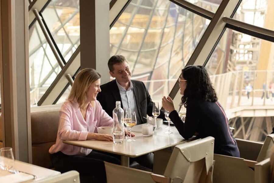 Paris: 3-Course Lunch at Eiffel Tower's Madame Brasserie - Practical tips for a smooth Eiffel Tower meal