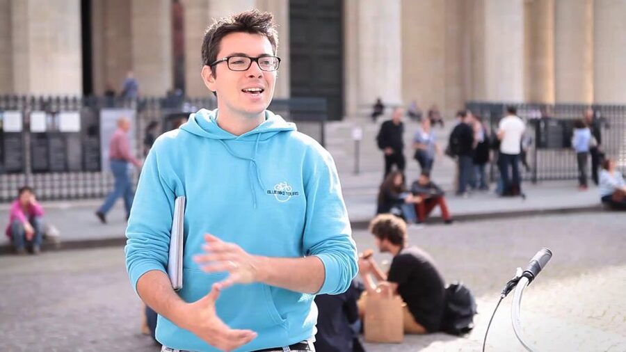 Paris 4-Hour Bike Tour: Off the Beaten Path - Meeting in Saint-Michel and Finding Your Pace