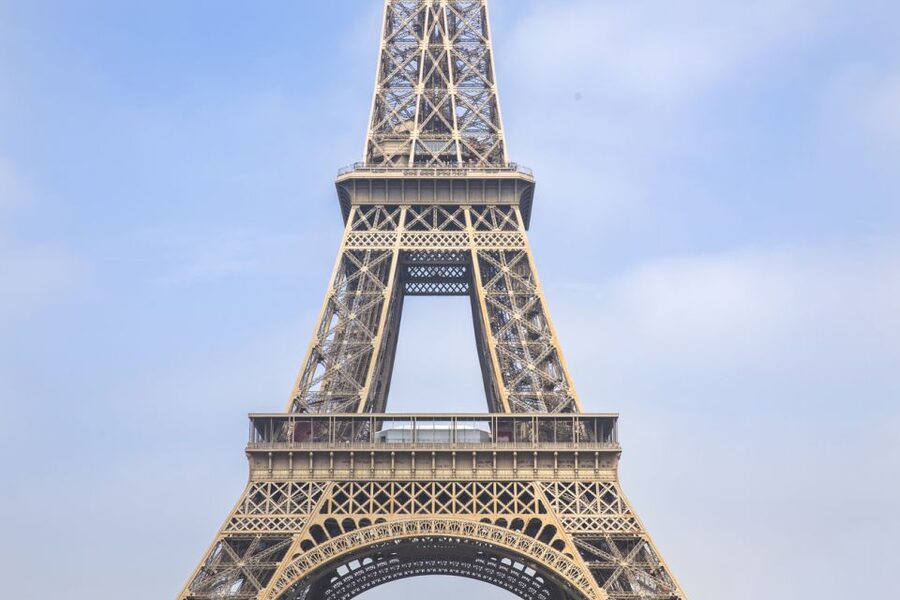 Paris: Access to the Eiffel Tower's 2nd Floor - Timing, Groups, and the Real-Life Flow Inside the Tower
