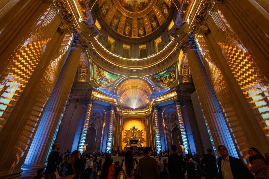 Paris: Aura Invalides Immersive Experience Entry Ticket - Noise, light, and sensory sensitivity