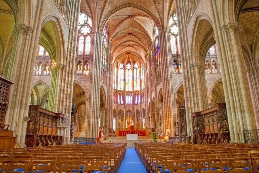 Paris: Basilique Saint Denis Entry Ticket - Getting to the meeting point and timing your day in Saint-Denis