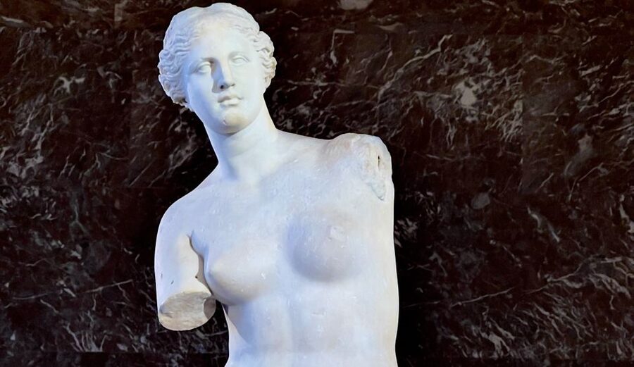 Paris: Best of the Louvre Museum Private Tour with Mona Lisa - How much you really see in two hours