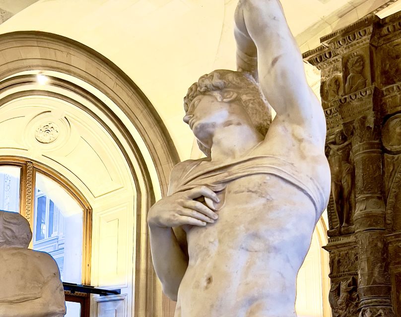 Paris: Best of the Louvre Museum Private Tour with Mona Lisa - Practical tips that make the tour smoother