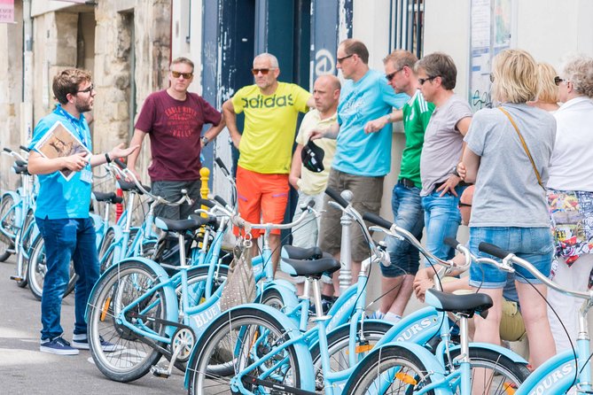 Paris Bike Tour Hidden Secrets in the Latin Quarter & Le Marais neighborhoods - Entering Le Marais: From Jewish Quarter Roots to Place des Vosges