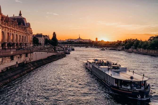 Paris Capitaine Fracasse 3 Course Seine River Dinner Cruise - Key things to know before you go