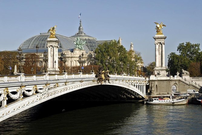 Paris Capitaine Fracasse 3 Course Seine River Dinner Cruise - Boarding at Île aux Cygnes, and Finding Your Way to Le Capitaine Fracasse