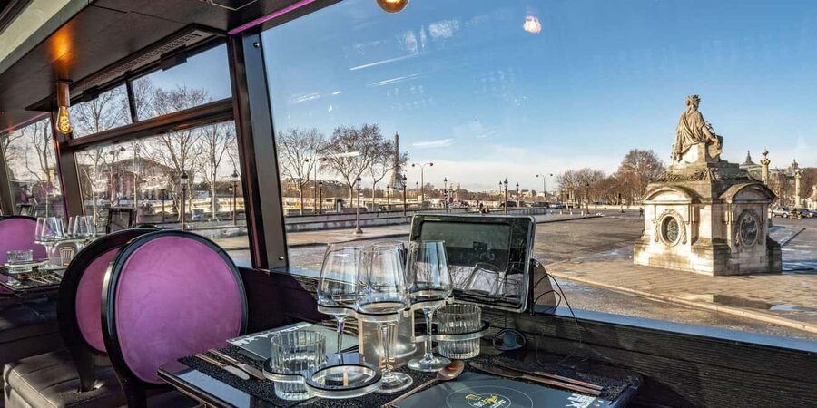 Paris: Champs Elysées Bus Toqué w/Lunch & Glass of Champagne - Champs-Élysées to Place de la Concorde: the straight shot Paris loves
