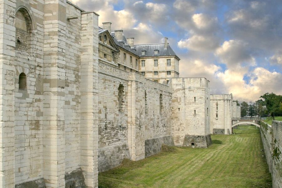 Paris: Château de Vincennes Entry Ticket - Château de Vincennes: a royal fortress that keeps switching roles