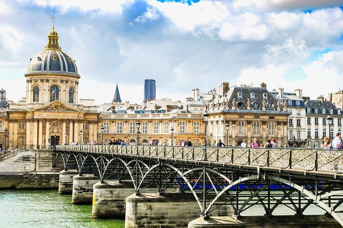 Paris City Center Free Walking Tour (Tip-Based) - The Louvre Area Without Entering: Leonardo, Francis I, and the Glass Pyramid Views