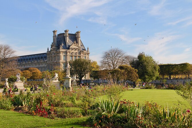 Paris City Center Free Walking Tour (Tip-Based) - Pace, Group Size, and Why the Guide Matters More Than You Think