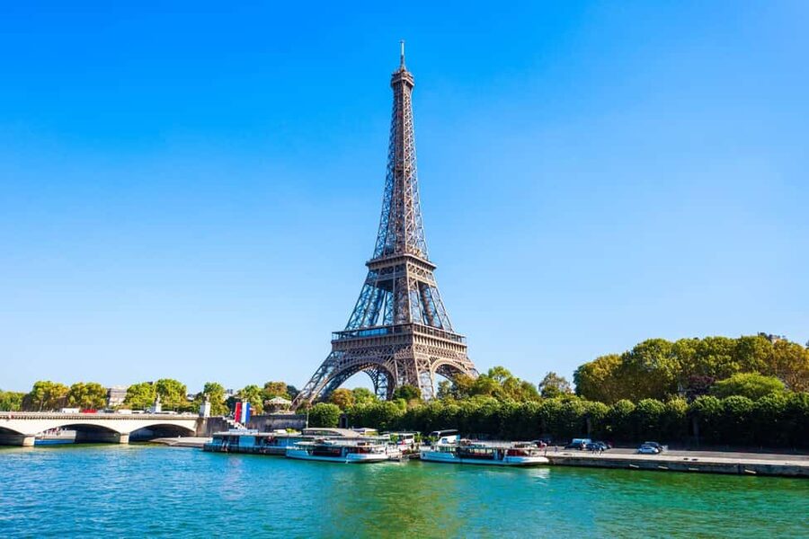 Paris: City Pass – Eiffel, Louvre & 27+ Must-See Sights - Louvre fast-track entry with an optional walking tour