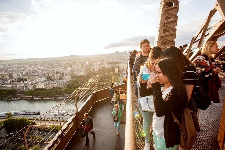 Paris: City Tour by Bus with Eiffel Tower & Optional Summit - Lines, security, and the elevator queue you should plan for