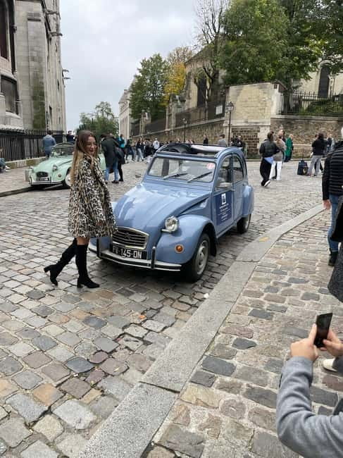 Paris: Classic Tour in a 2CV - Place du Trocadéro and the Eiffel Tower viewpoints you will remember