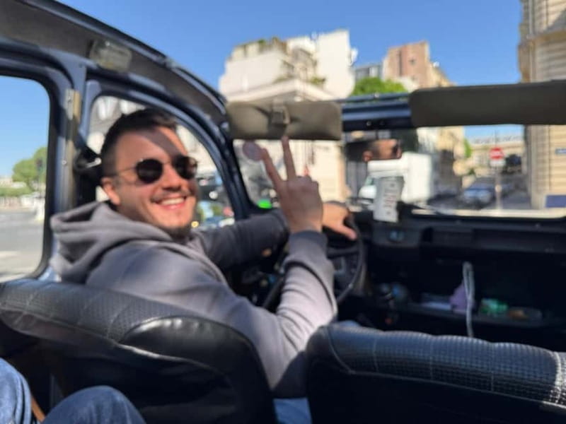 Paris: Classic Tour in a 2CV - Music, photo stops, and the little comfort touches that matter