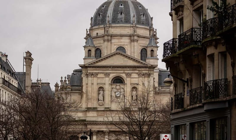 Paris: Creepy Middle Ages Walking Tour - Pantheon and the Middle Ages in your line of sight