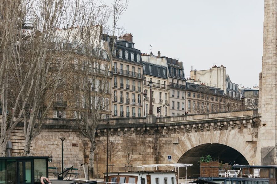 Paris: Cruise on the Saint-Martin Canal and Seine River - The Rotonde and the lead-in to darkness: engineering sightseeing without stress
