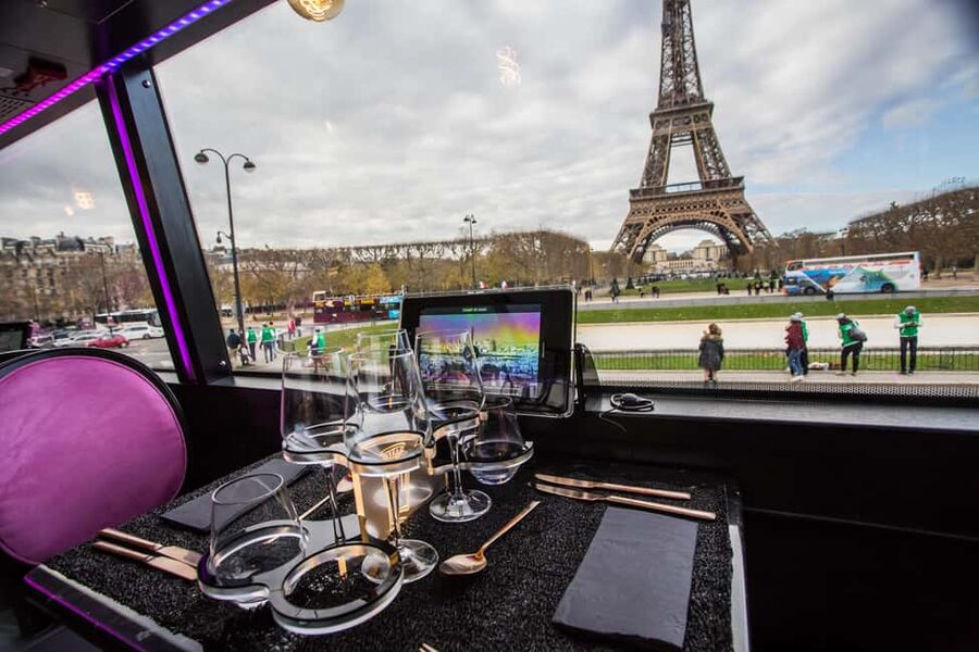 Paris: Cultural Night Bus Tour with Dinner On Board - Key points before you go