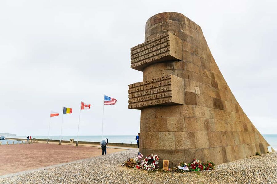 Paris: D-Day Landmarks and Mont Saint-Michel Guided Tour - Key points that make this day trip work