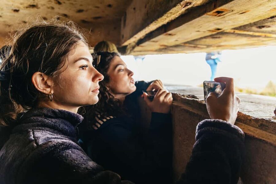 Paris: D-Day Landmarks and Mont Saint-Michel Guided Tour - Omaha Beach: the quick stop that packs emotional weight