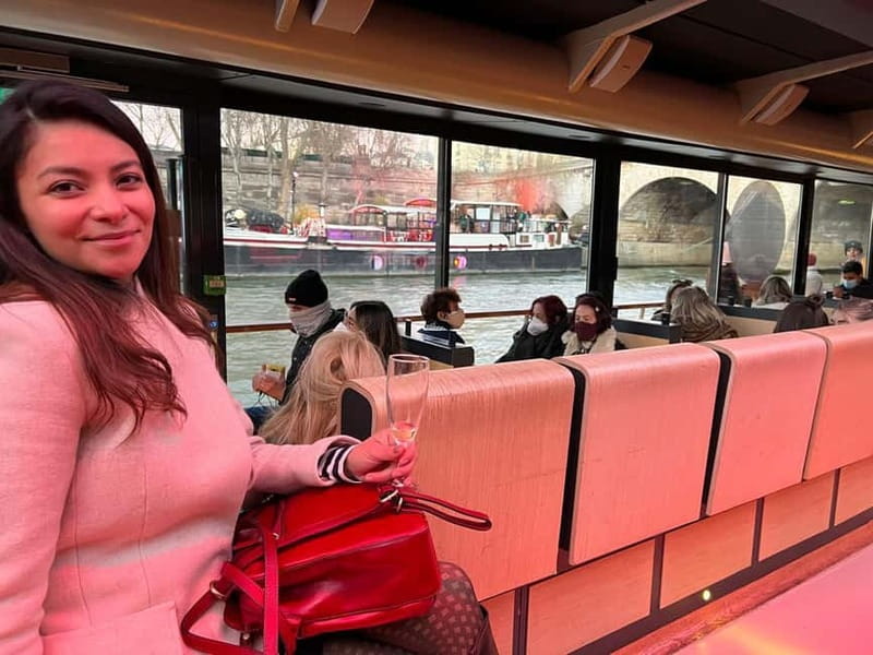 Paris: Day or Evening River Cruise with Musical Ambiance - Onboard music and the open-air upper deck experience