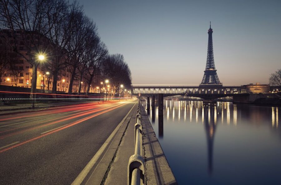 Paris: Dinner Cruise on the Seine and Eiffel Tower 2nd floor - Service, Staff, and What the Mixed Feedback Means for You