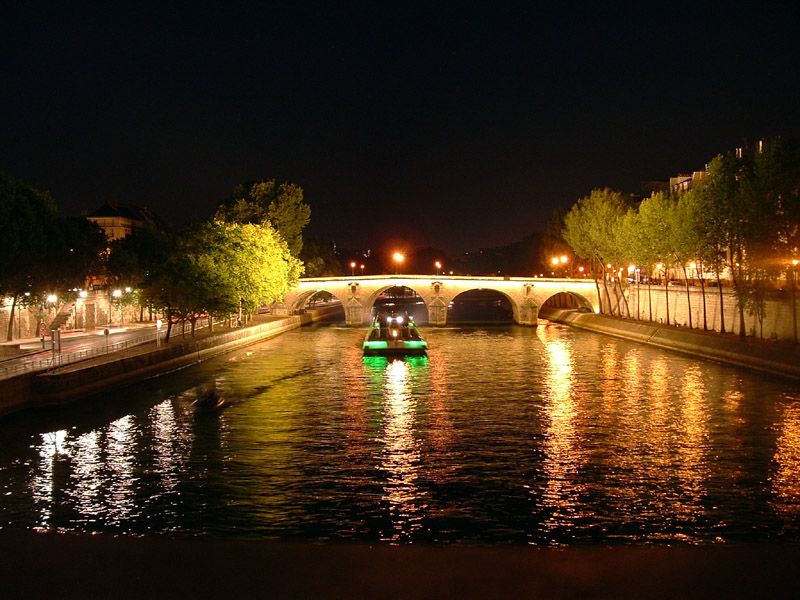 Paris: Dinner Cruise on the Seine and Eiffel Tower 2nd floor - Where You Meet, and How to Actually Find the Dock