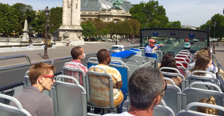 Paris: Discovery Hop-On Hop-Off and Paris by Night Tour - Louvre access and the important relocation note